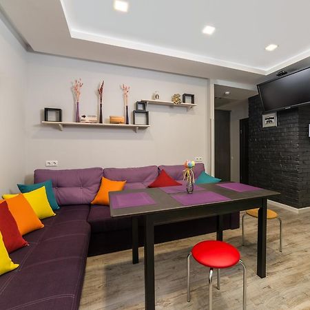 Light Life Hostel Kiev Bagian luar foto