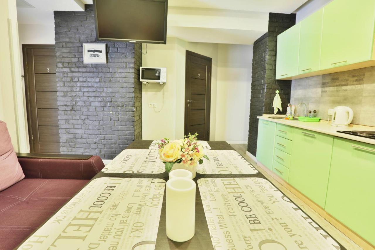 Light Life Hostel Kiev Bagian luar foto
