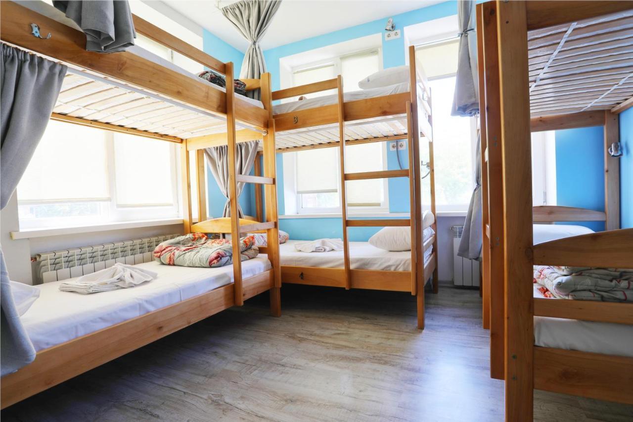 Light Life Hostel Kiev Bagian luar foto