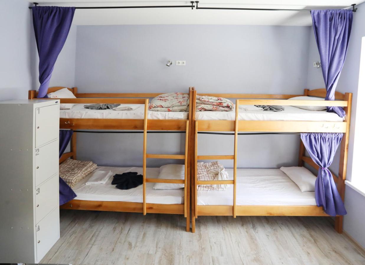 Light Life Hostel Kiev Bagian luar foto