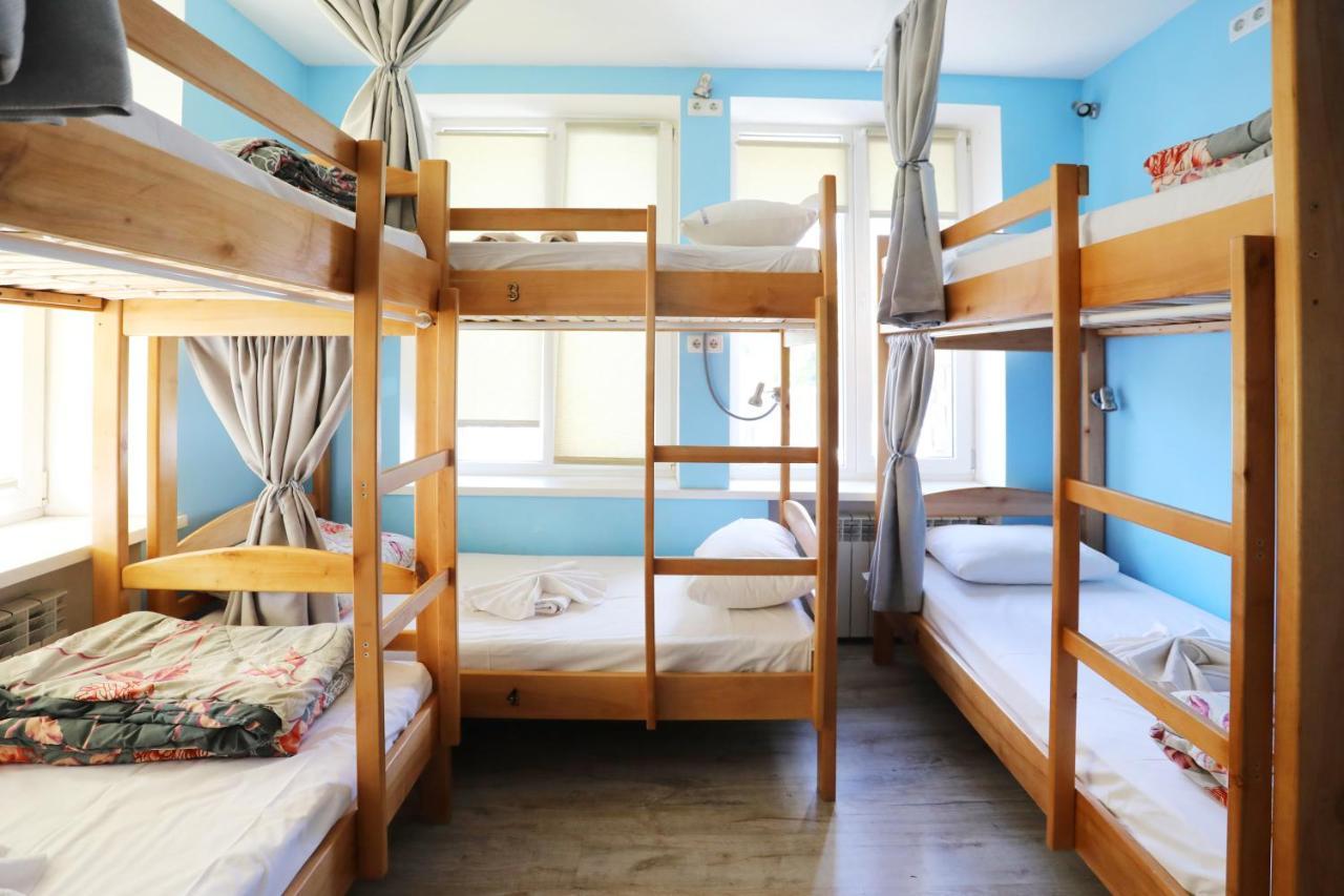 Light Life Hostel Kiev Bagian luar foto