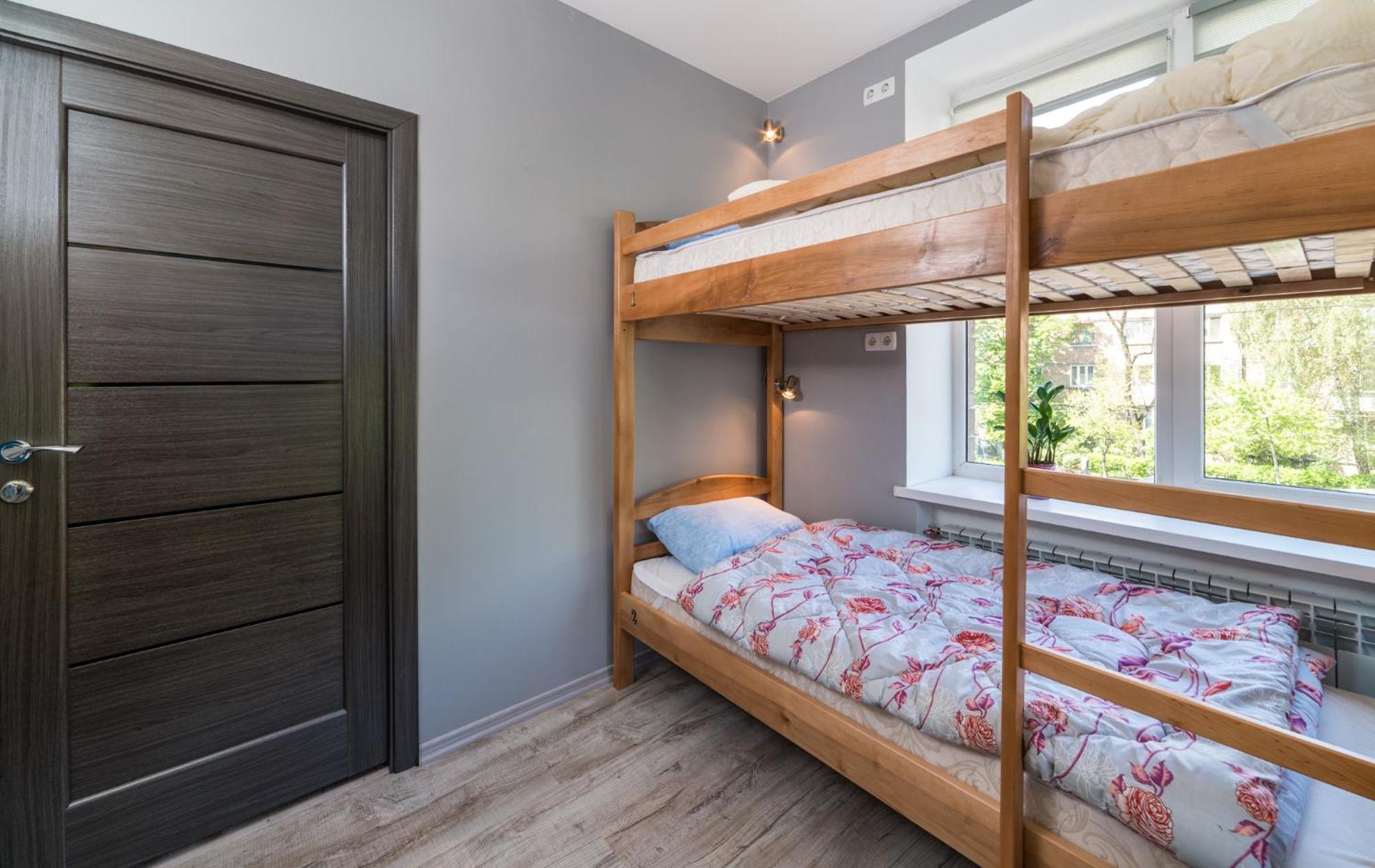 Light Life Hostel Kiev Bagian luar foto
